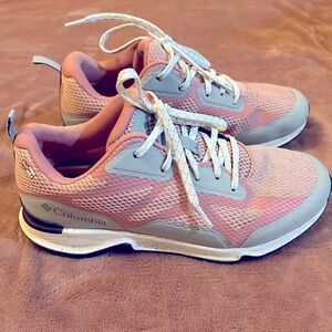 GUC Columbia Hiking Shoes